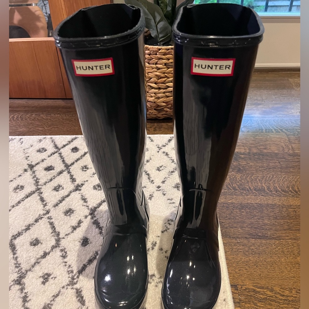 Brand new Hunter Boots -navy blue
